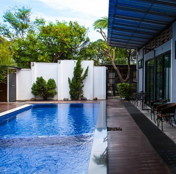 Pamoni Hotel Chaweng  Bagian luar foto